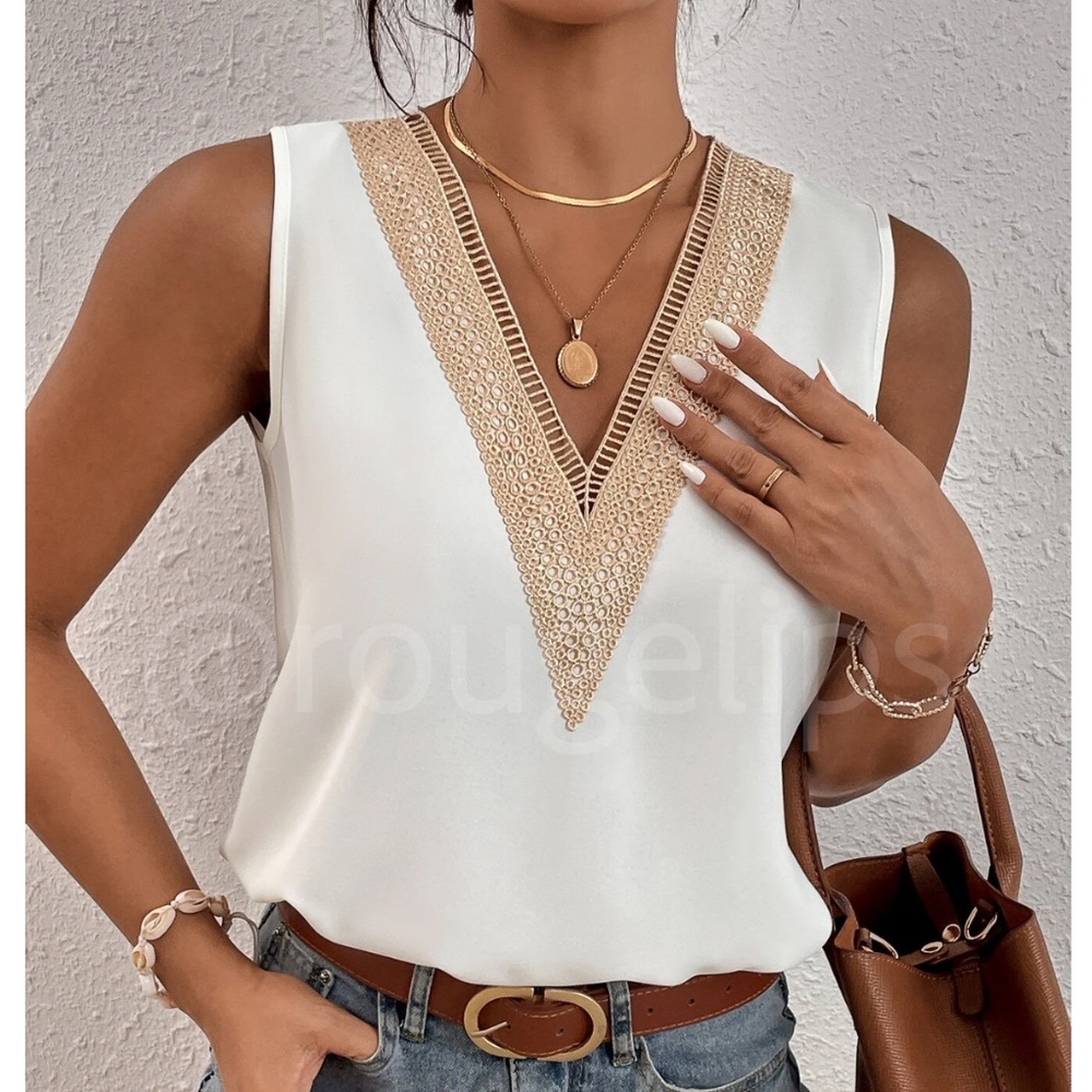 White Casual Top V-Neck Embroidered Details